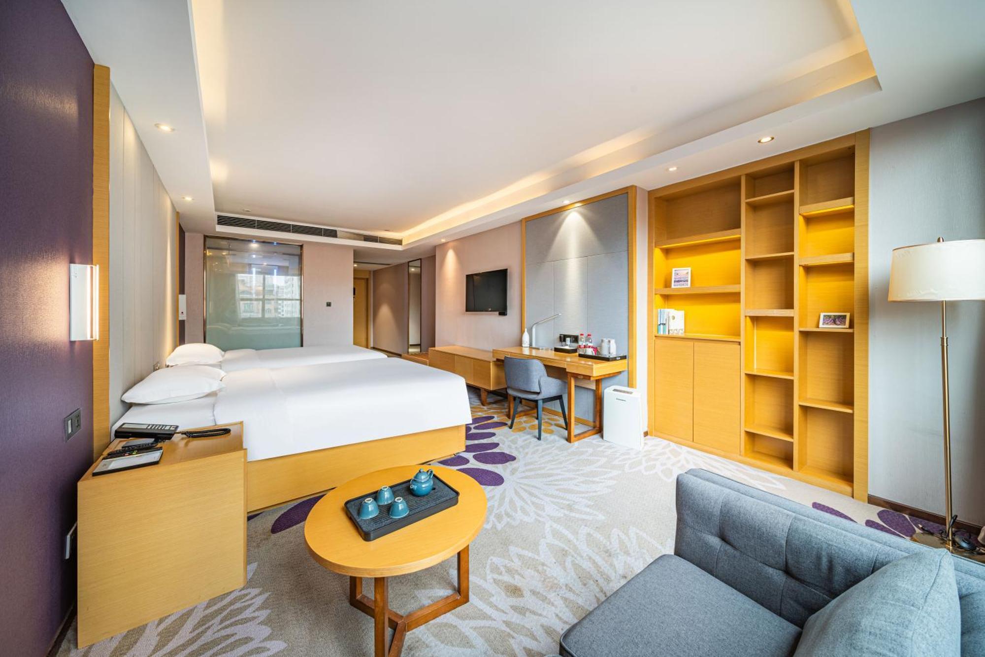Echarm International Hotel Guangzhou Baiyun International Airport Huadu Plaza Branch - Free Deliver Service To Guangzhou Baiyun International Airport & Free Deliver Service To Canton Fair Complex During Canton Fair Period Exterior photo