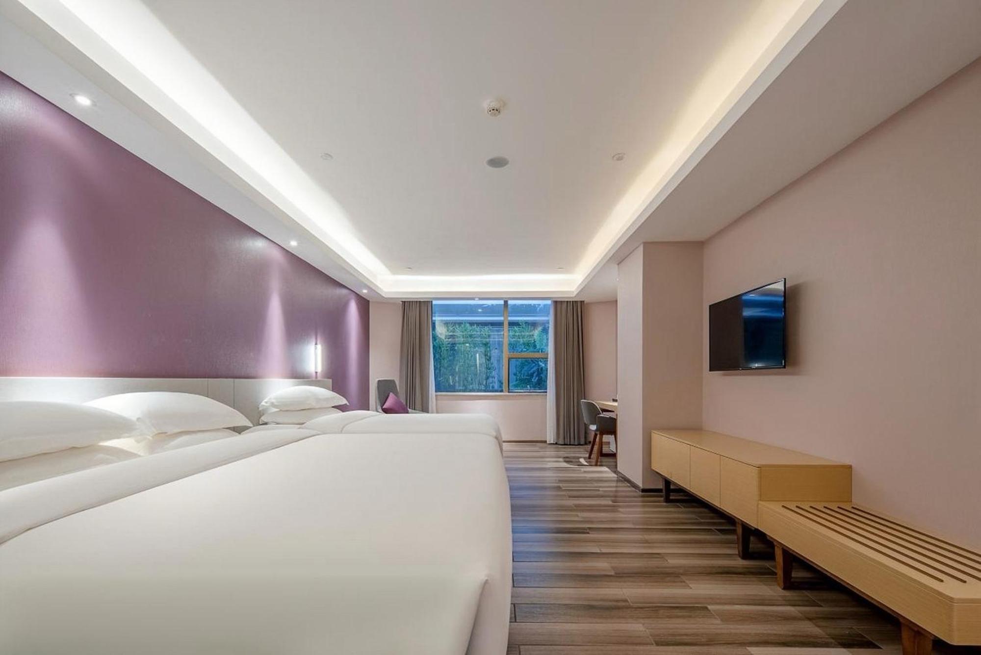Echarm International Hotel Guangzhou Baiyun International Airport Huadu Plaza Branch - Free Deliver Service To Guangzhou Baiyun International Airport & Free Deliver Service To Canton Fair Complex During Canton Fair Period Exterior photo