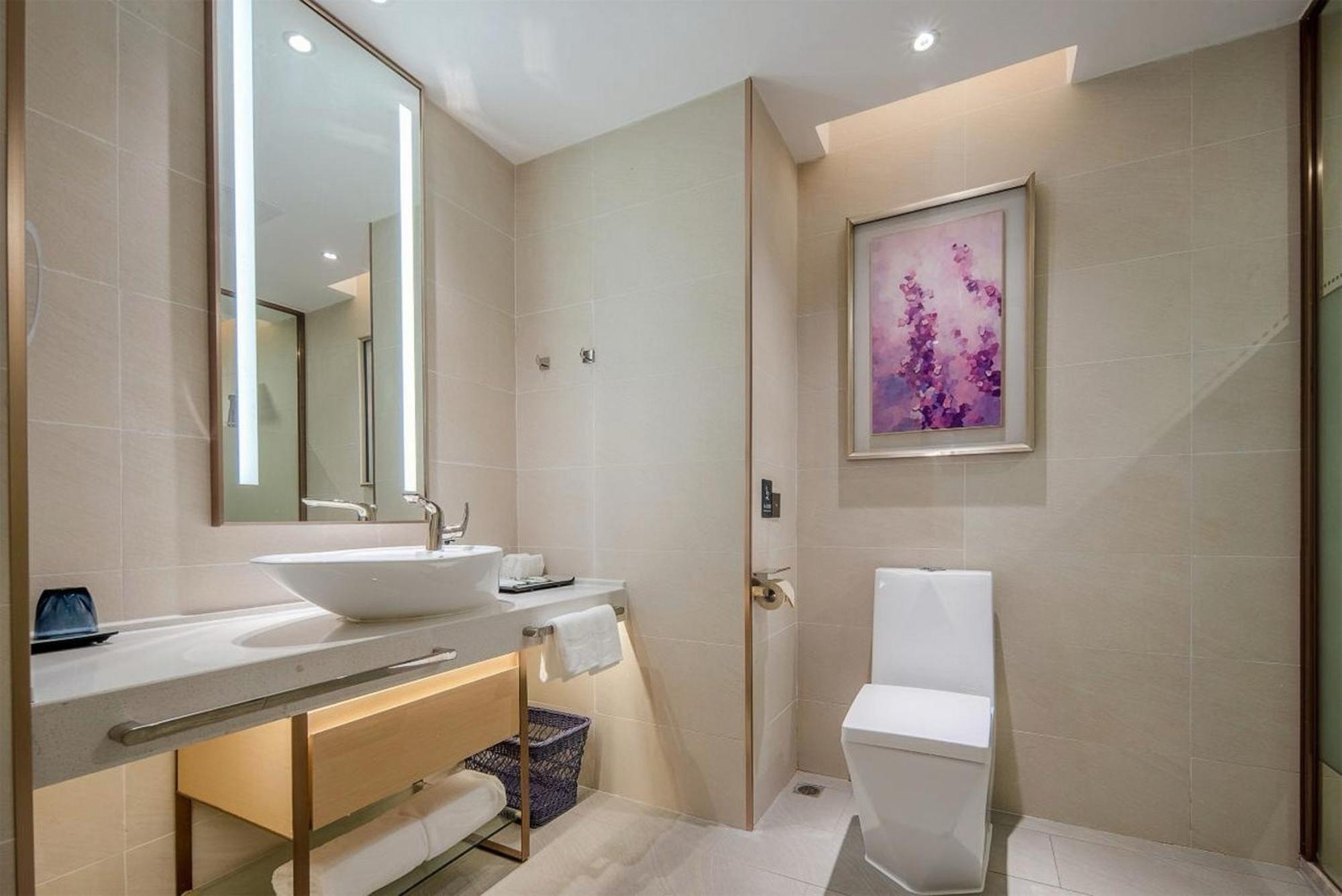 Echarm International Hotel Guangzhou Baiyun International Airport Huadu Plaza Branch - Free Deliver Service To Guangzhou Baiyun International Airport & Free Deliver Service To Canton Fair Complex During Canton Fair Period Exterior photo