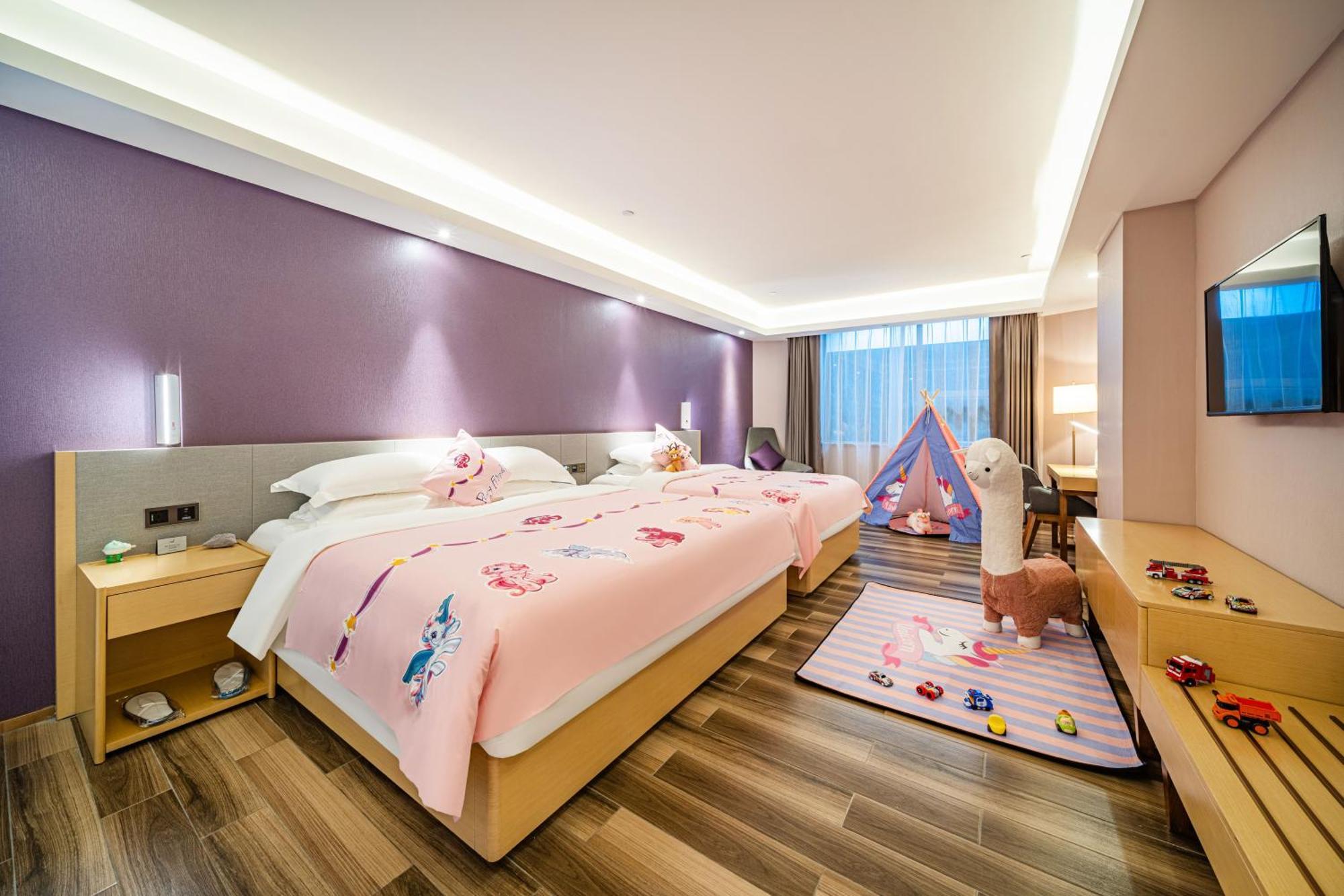 Echarm International Hotel Guangzhou Baiyun International Airport Huadu Plaza Branch - Free Deliver Service To Guangzhou Baiyun International Airport & Free Deliver Service To Canton Fair Complex During Canton Fair Period Exterior photo