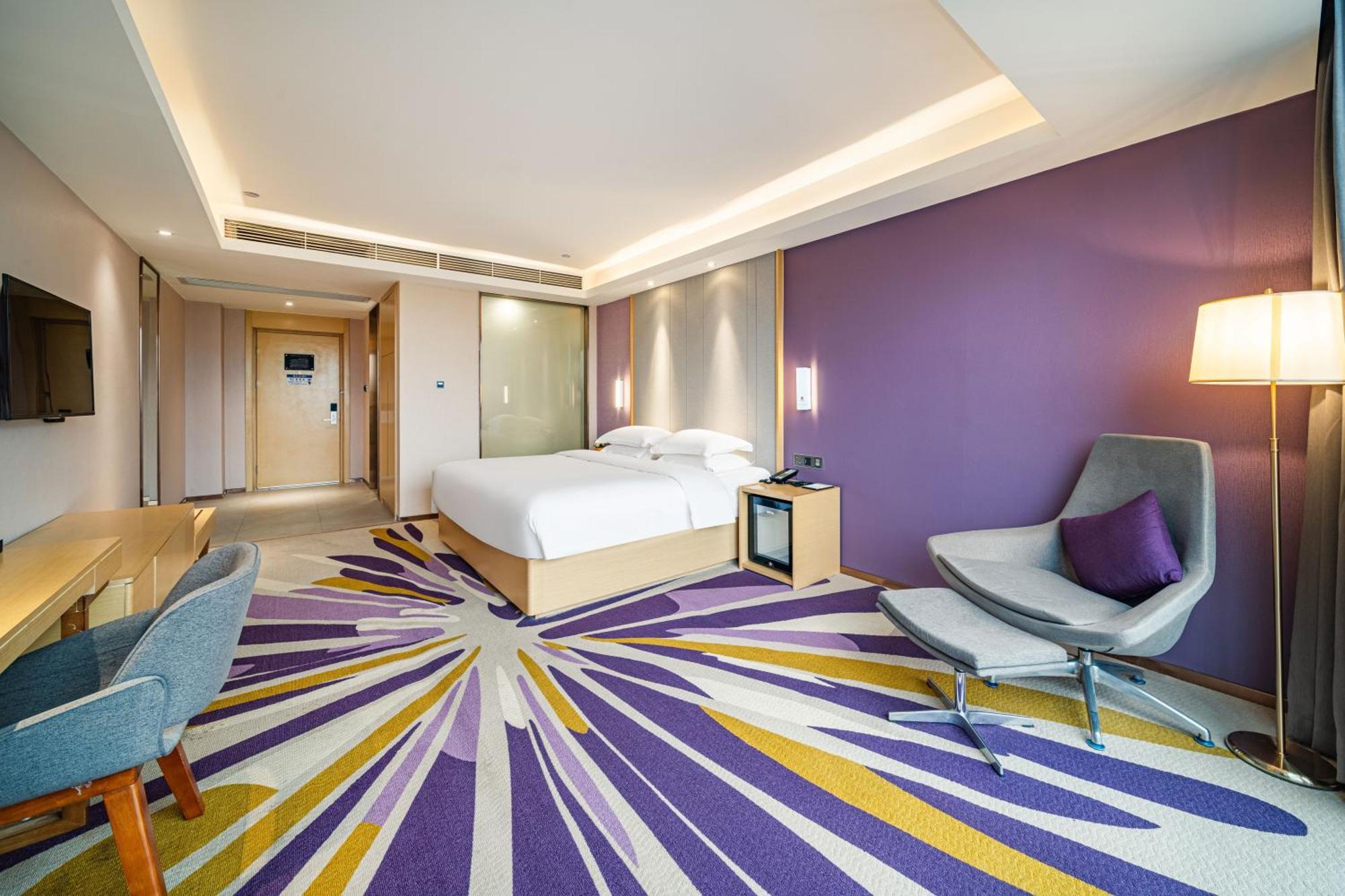 Echarm International Hotel Guangzhou Baiyun International Airport Huadu Plaza Branch - Free Deliver Service To Guangzhou Baiyun International Airport & Free Deliver Service To Canton Fair Complex During Canton Fair Period Exterior photo