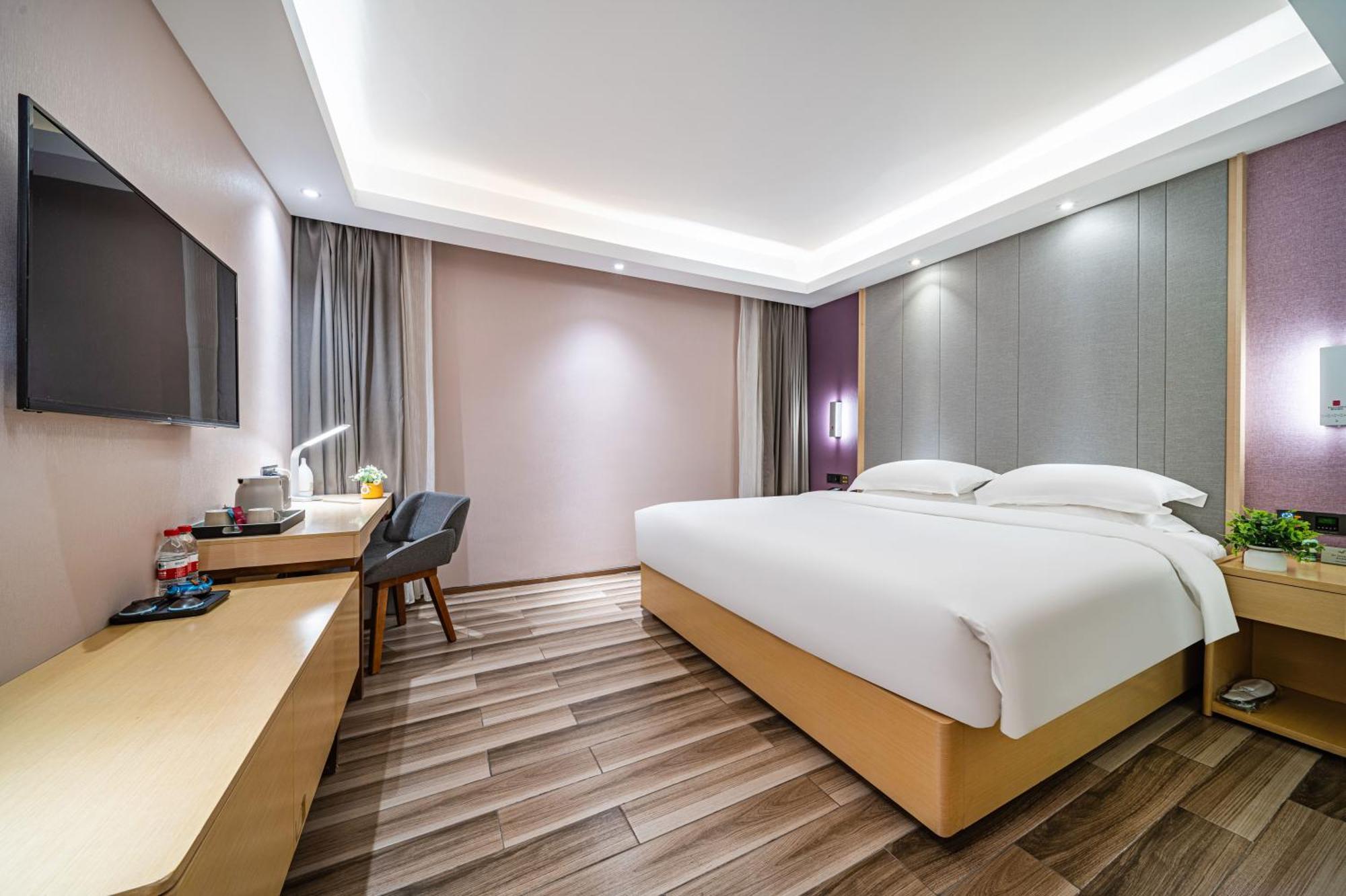Echarm International Hotel Guangzhou Baiyun International Airport Huadu Plaza Branch - Free Deliver Service To Guangzhou Baiyun International Airport & Free Deliver Service To Canton Fair Complex During Canton Fair Period Exterior photo