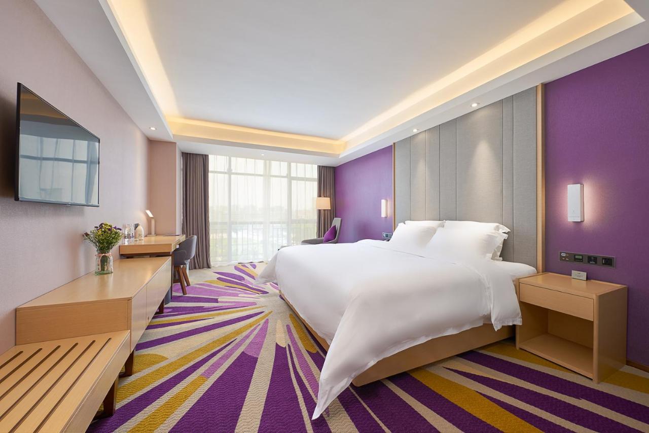Echarm International Hotel Guangzhou Baiyun International Airport Huadu Plaza Branch - Free Deliver Service To Guangzhou Baiyun International Airport & Free Deliver Service To Canton Fair Complex During Canton Fair Period Exterior photo